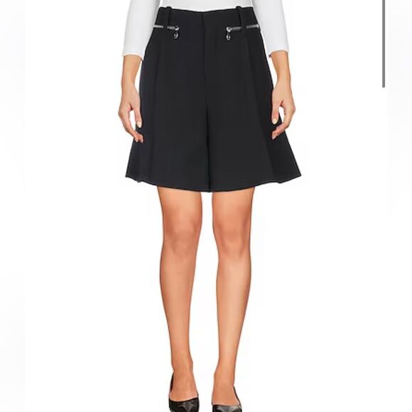 Chloe Black Women's Shorts Bermudas - Picture 2 of 15